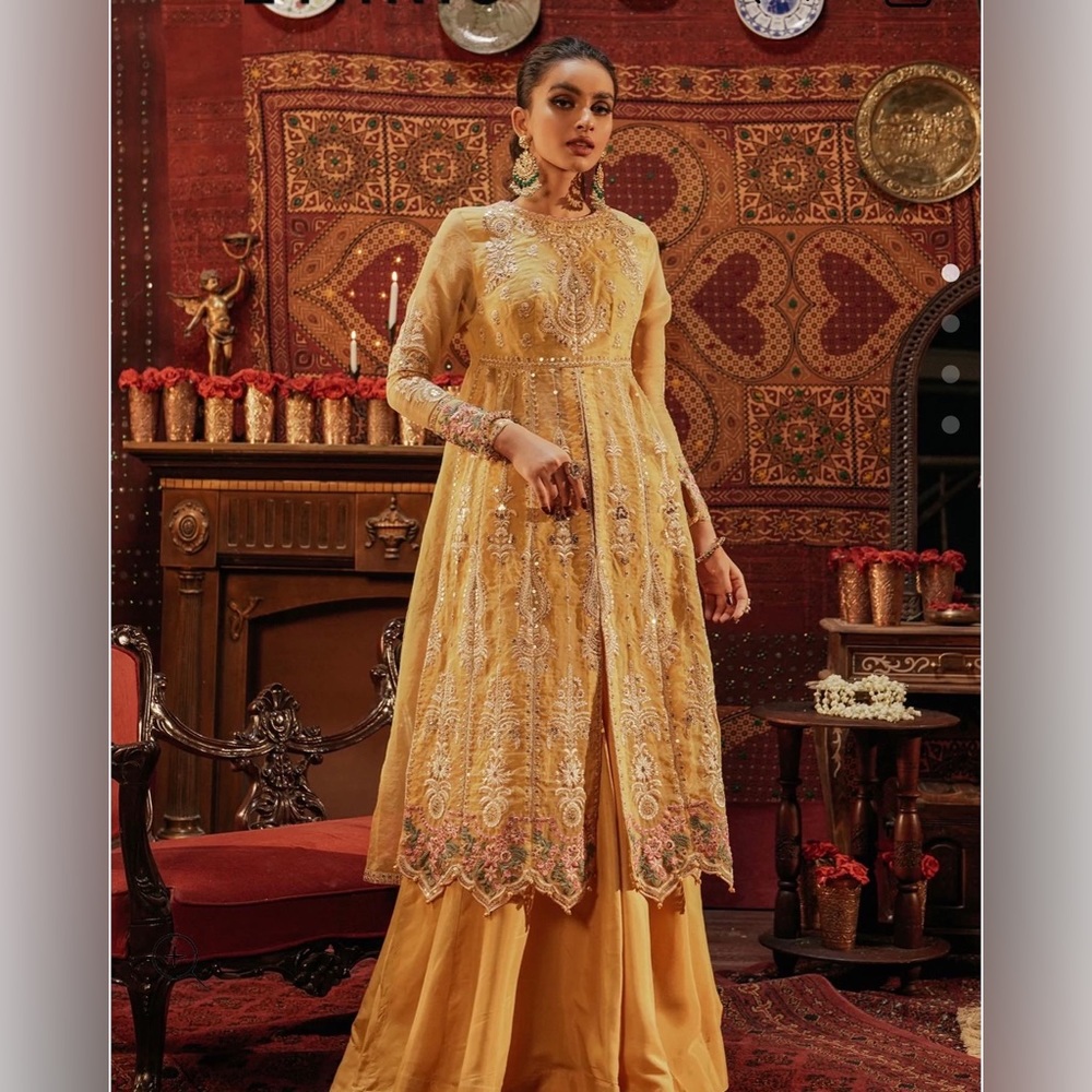 Ethnic NWT Wedding Formal sharara embellished heavy outfit